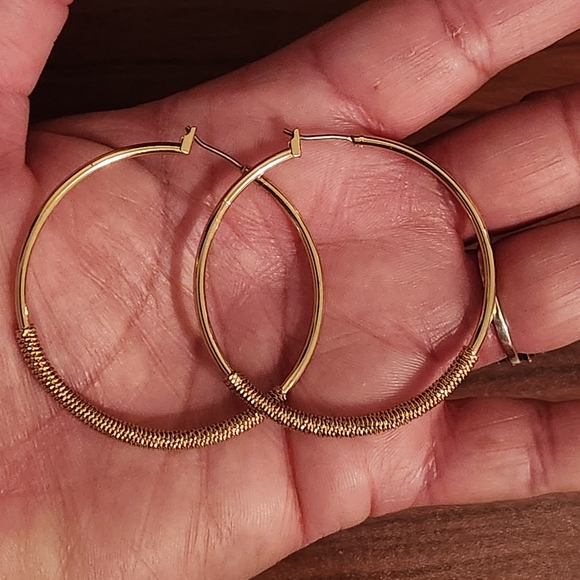 Gold Fashion Earrings - Picture 4 of 7